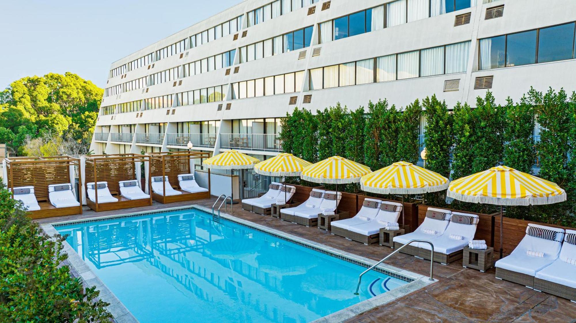 Dena, Angeles, A Tribute Portfolio Hotel